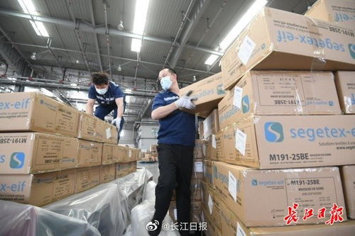 武汉国际航空物流货运忙,阳逻港集装箱作业量逐步恢复
